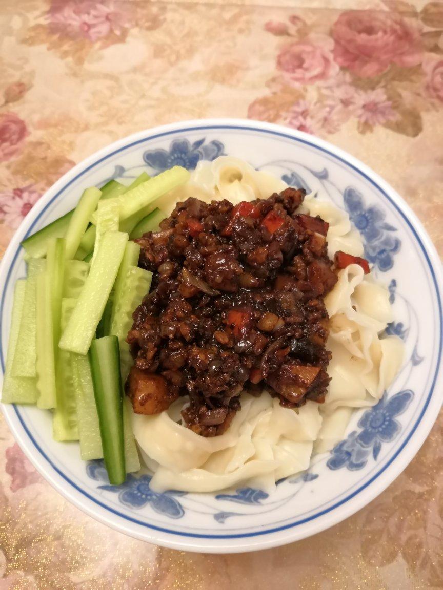 自制杂酱面