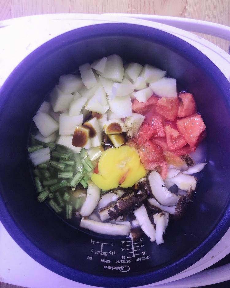 土豆焖饭（电饭锅版）