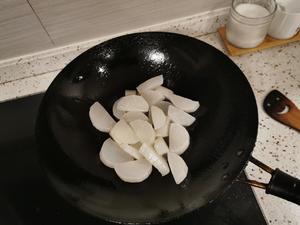 货真价实的冬季美食—鲍汁萝卜煲的做法 步骤5