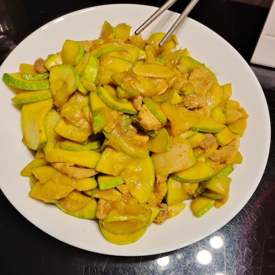 西葫芦炒肉