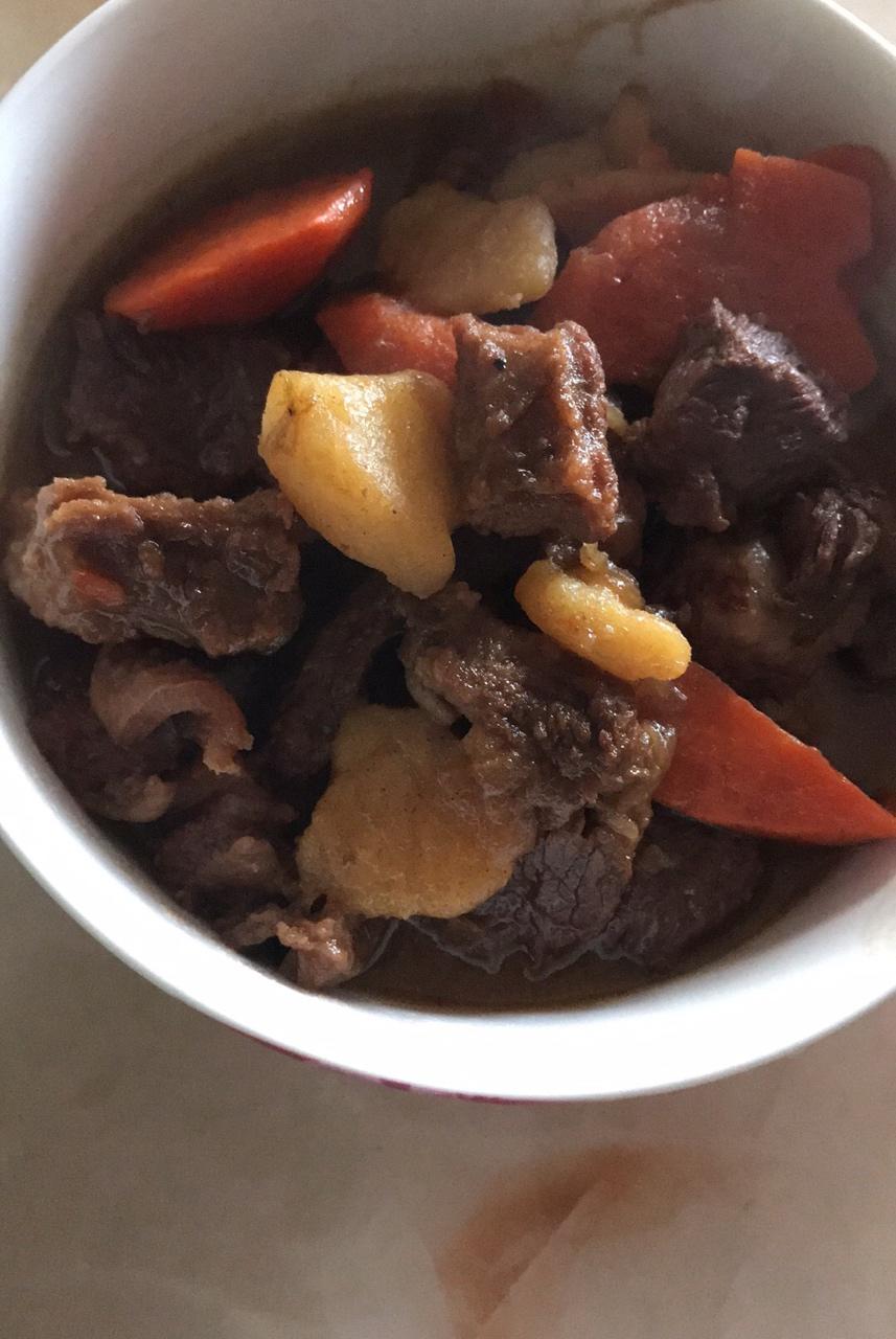 沙沙土豆胡萝卜炖牛肉