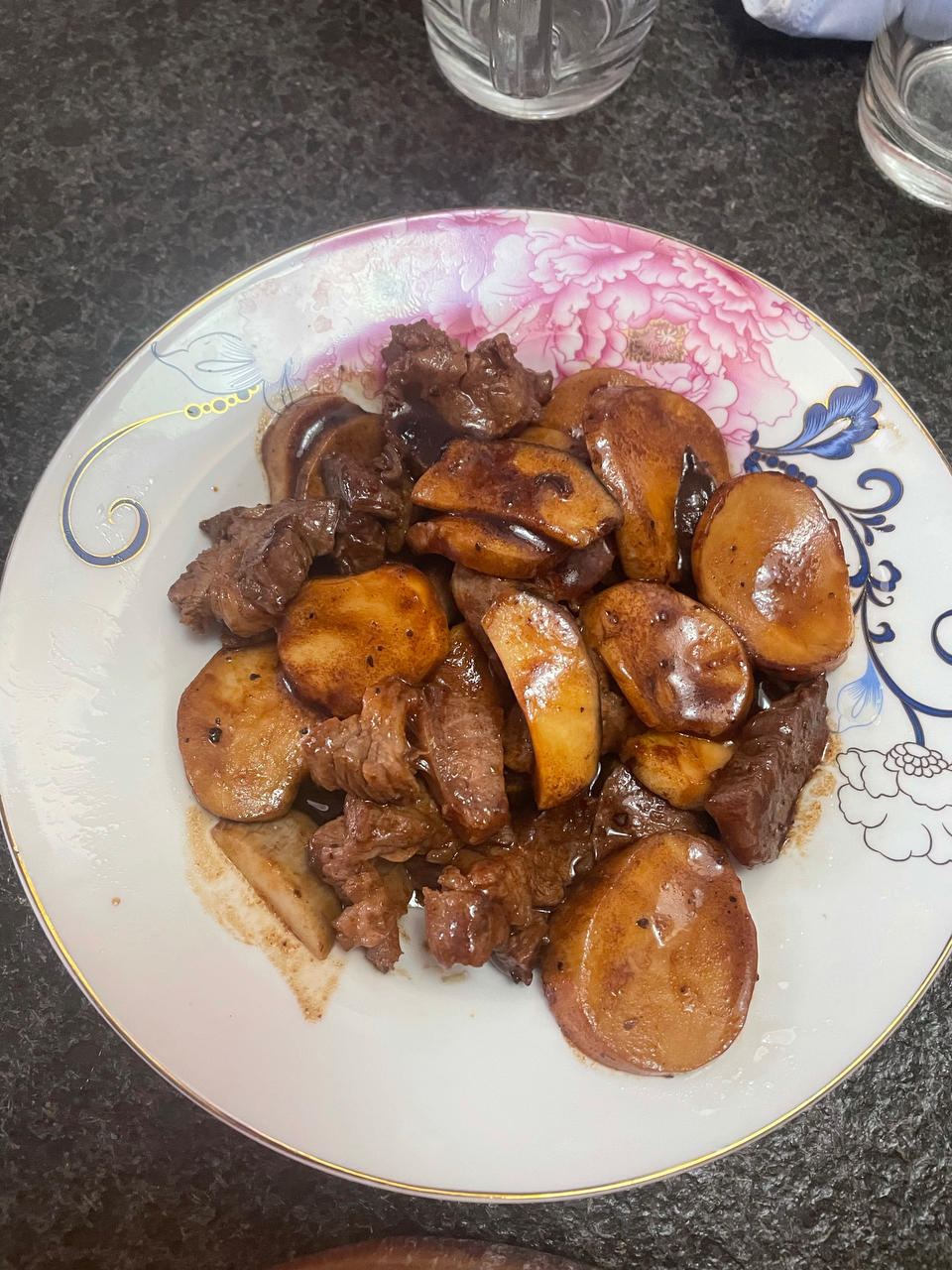 黑椒杏鲍菇牛肉粒
