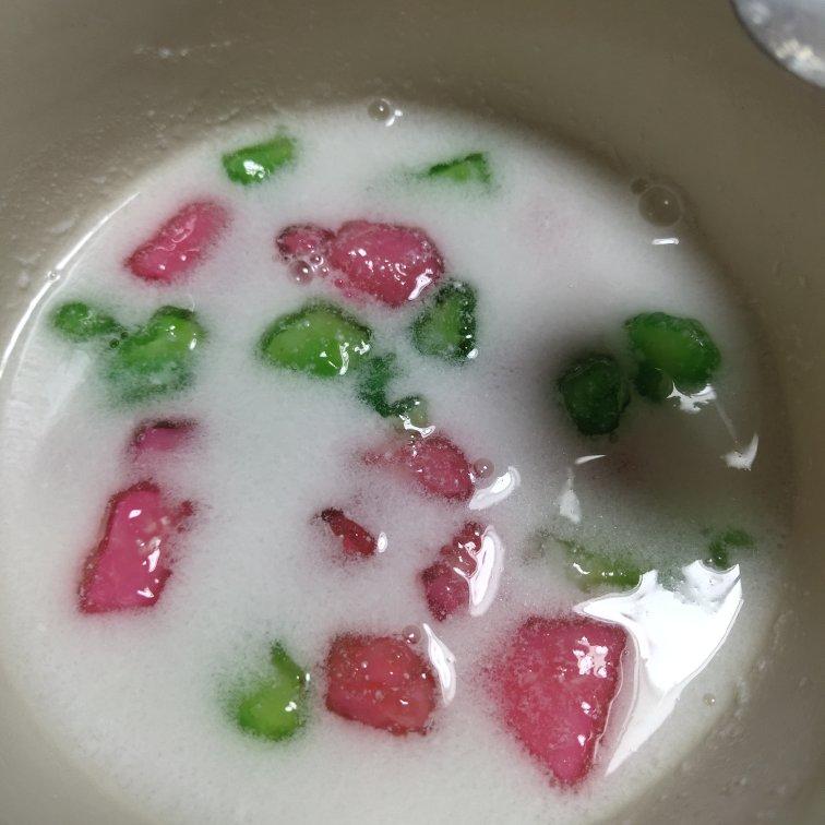 椰香石榴冰（红宝石）ทับทิมกรอบ