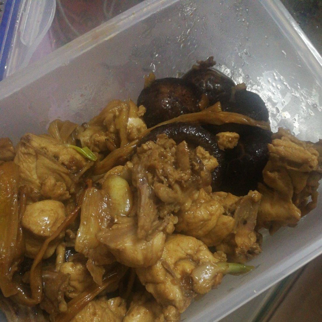 冬菇焖鸡