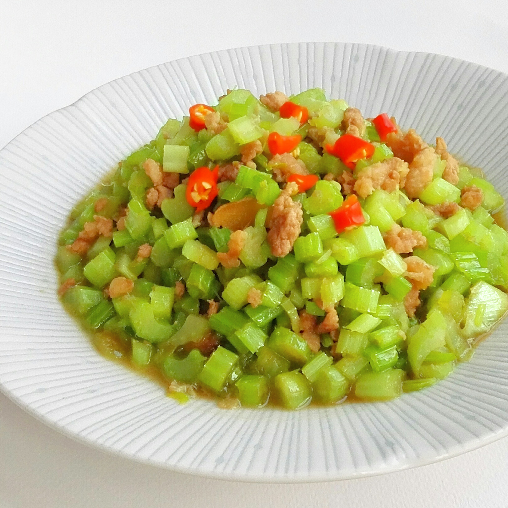 芹菜炒肉末