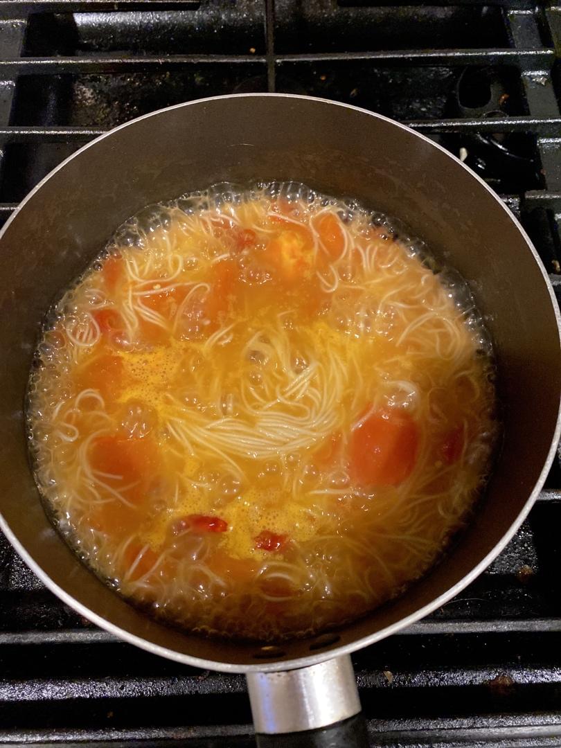 超简单又美味的番茄面🍜