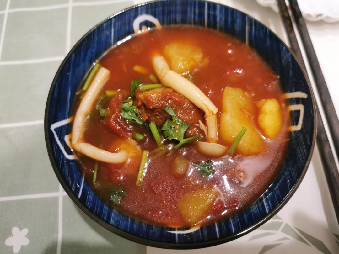 番茄牛肉土豆汤——香浓多汁，简易版