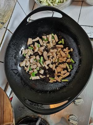 芸豆炒肉的做法 步骤2