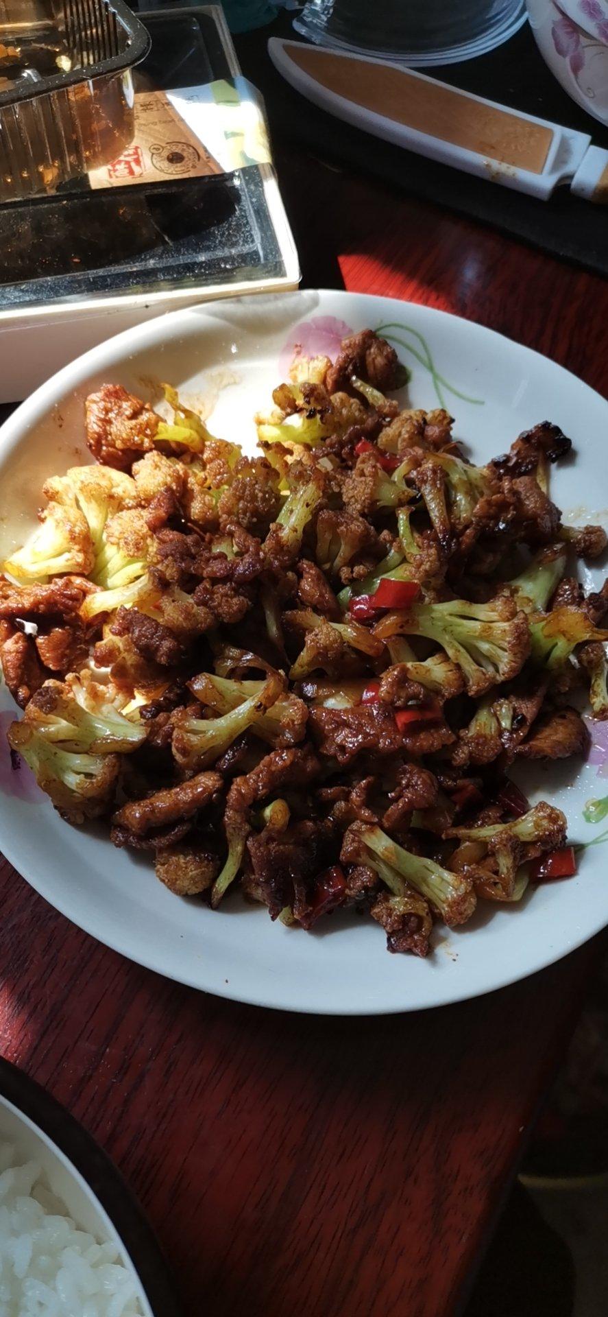 干煸菜花（花菜炒肉）