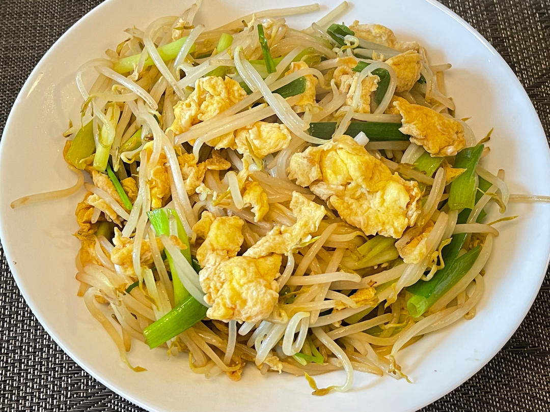 豆芽菜炒鸡蛋