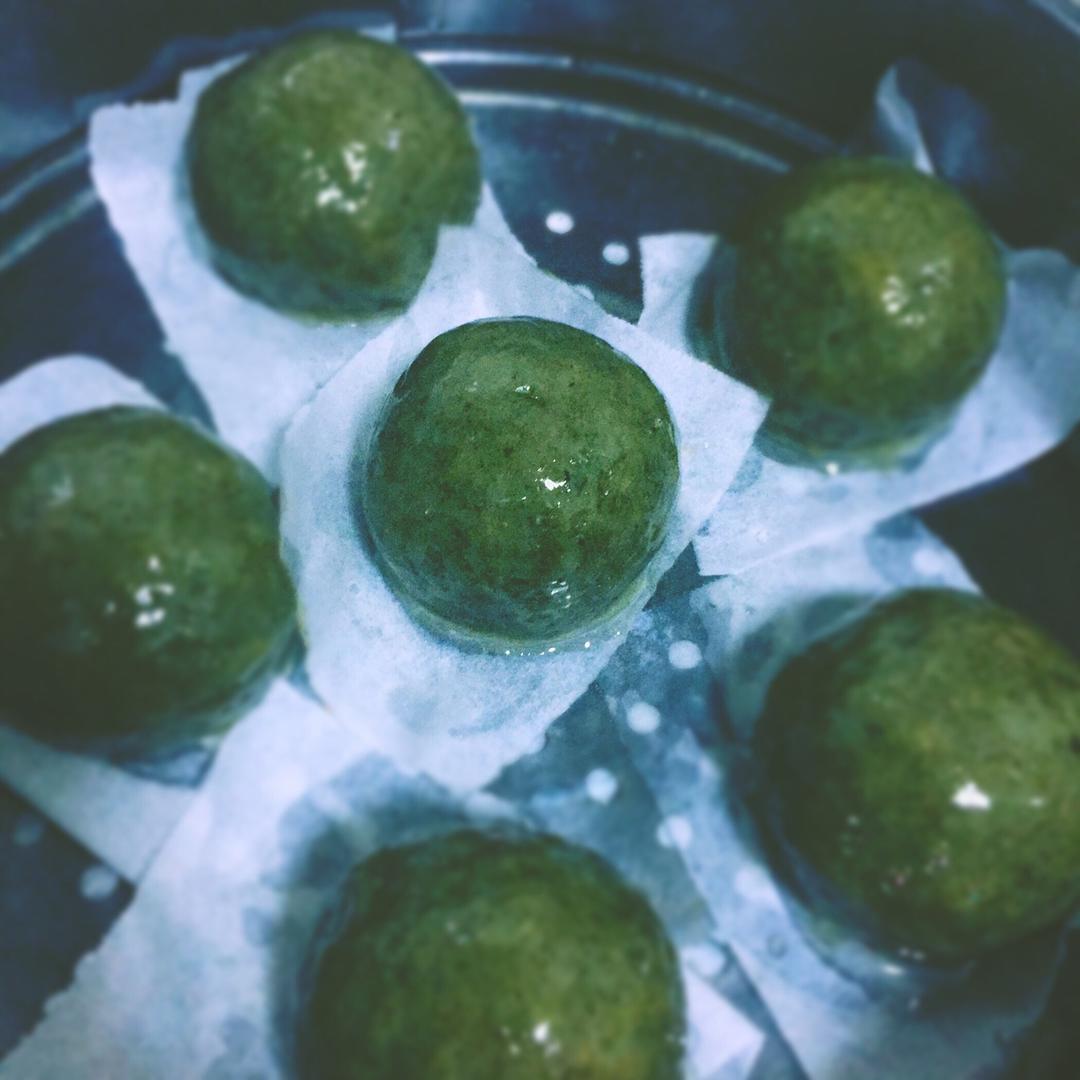 网红青团～～咸蛋黄肉松青团