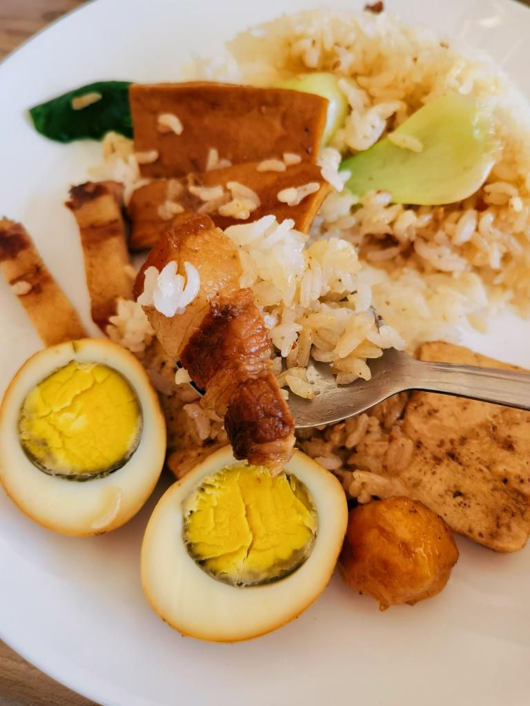 卤肉拌饭的做法