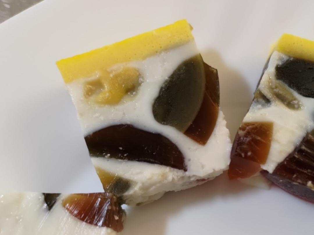 三色蛋，简单美味的家常菜，将鸡蛋、咸鸭蛋、皮蛋完美融合在一起