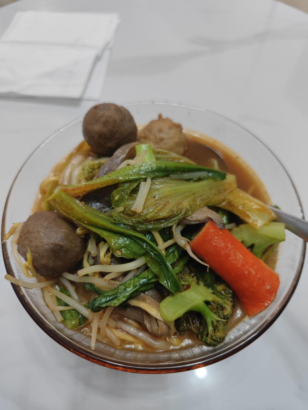 不用火锅底料也可以做的砂锅土豆粉(刀削面)