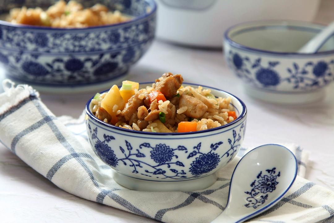 鸡腿土豆焖饭的做法