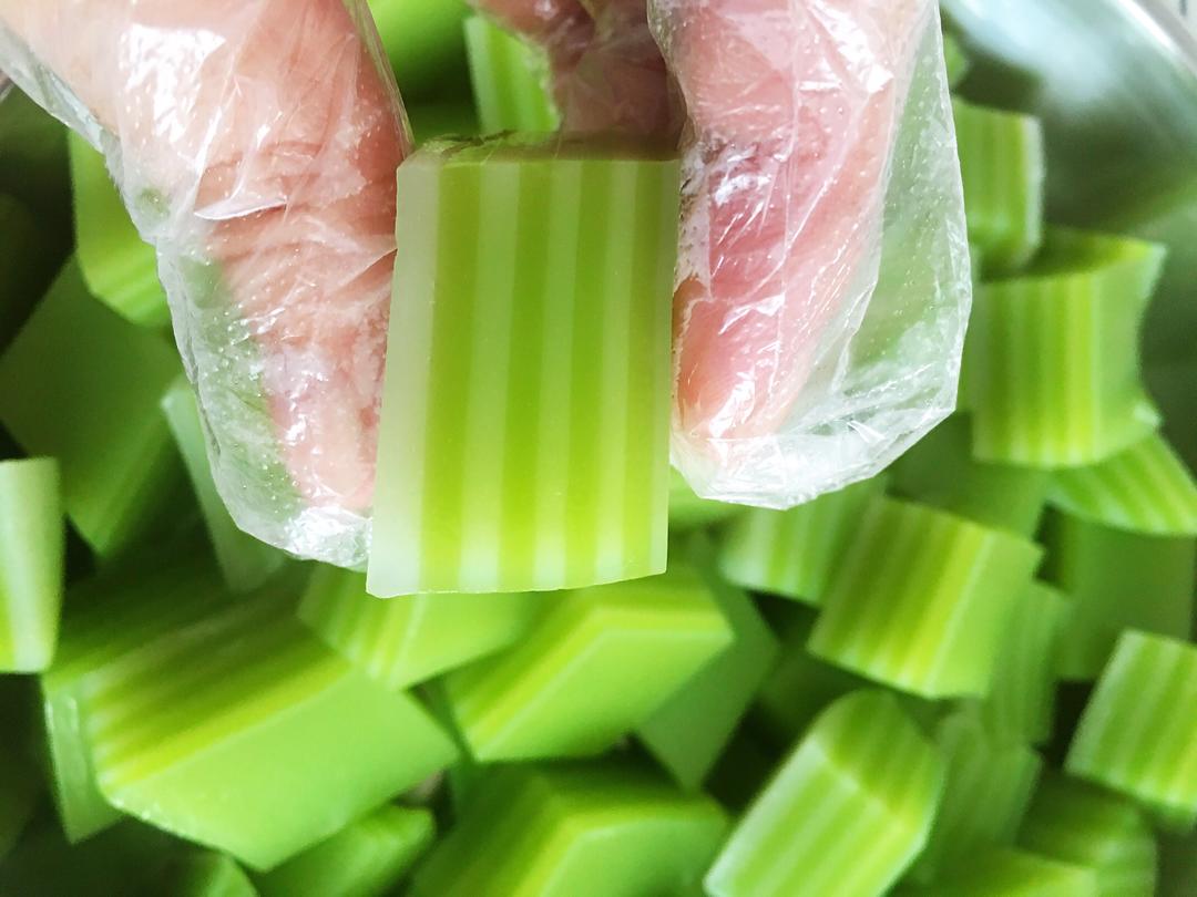 炒鸡浓香斑斓味印尼千层糕