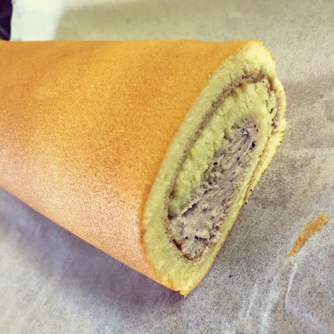 《Tinrry下午茶》教你做基础原味蛋糕卷