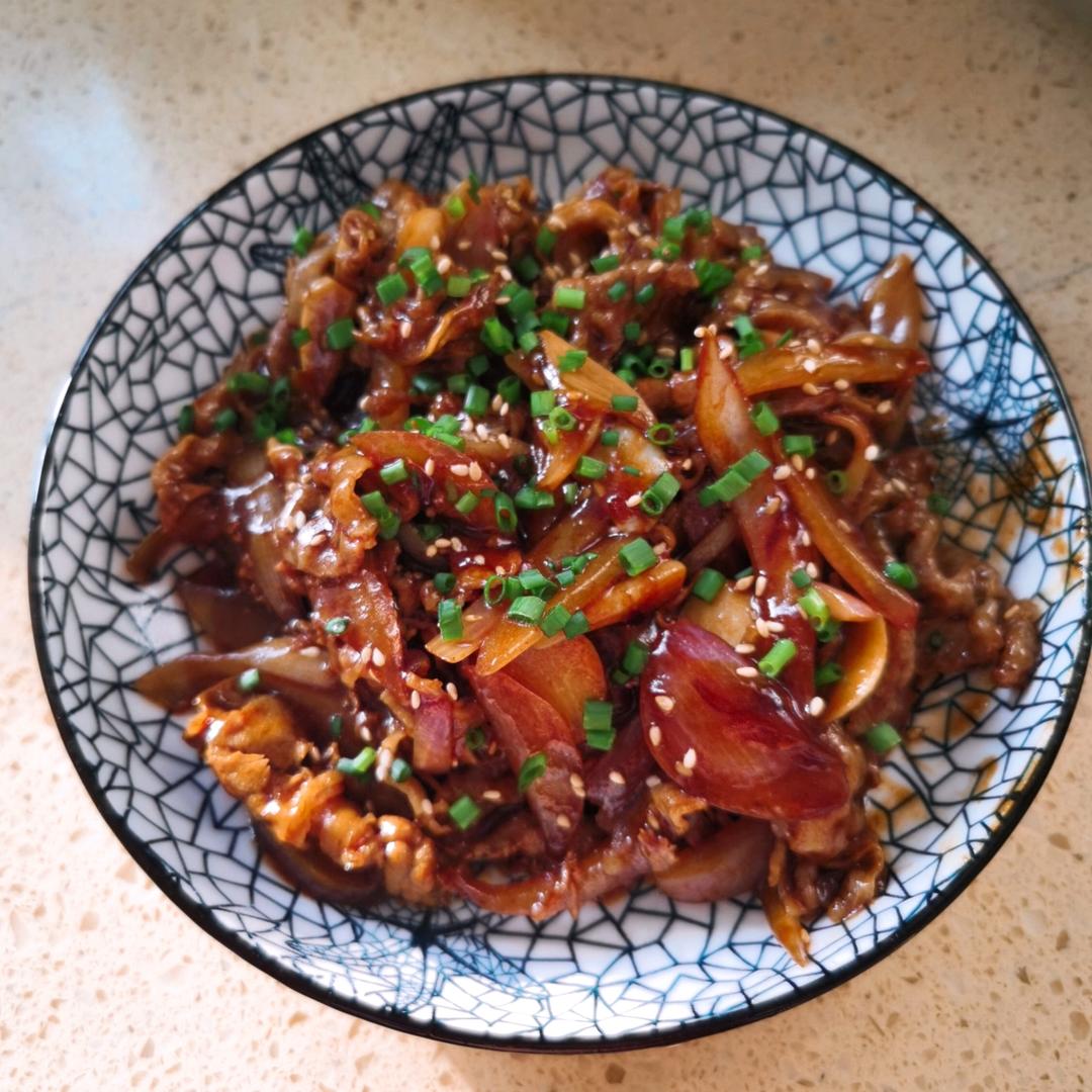 小美【洋葱炒肥牛】