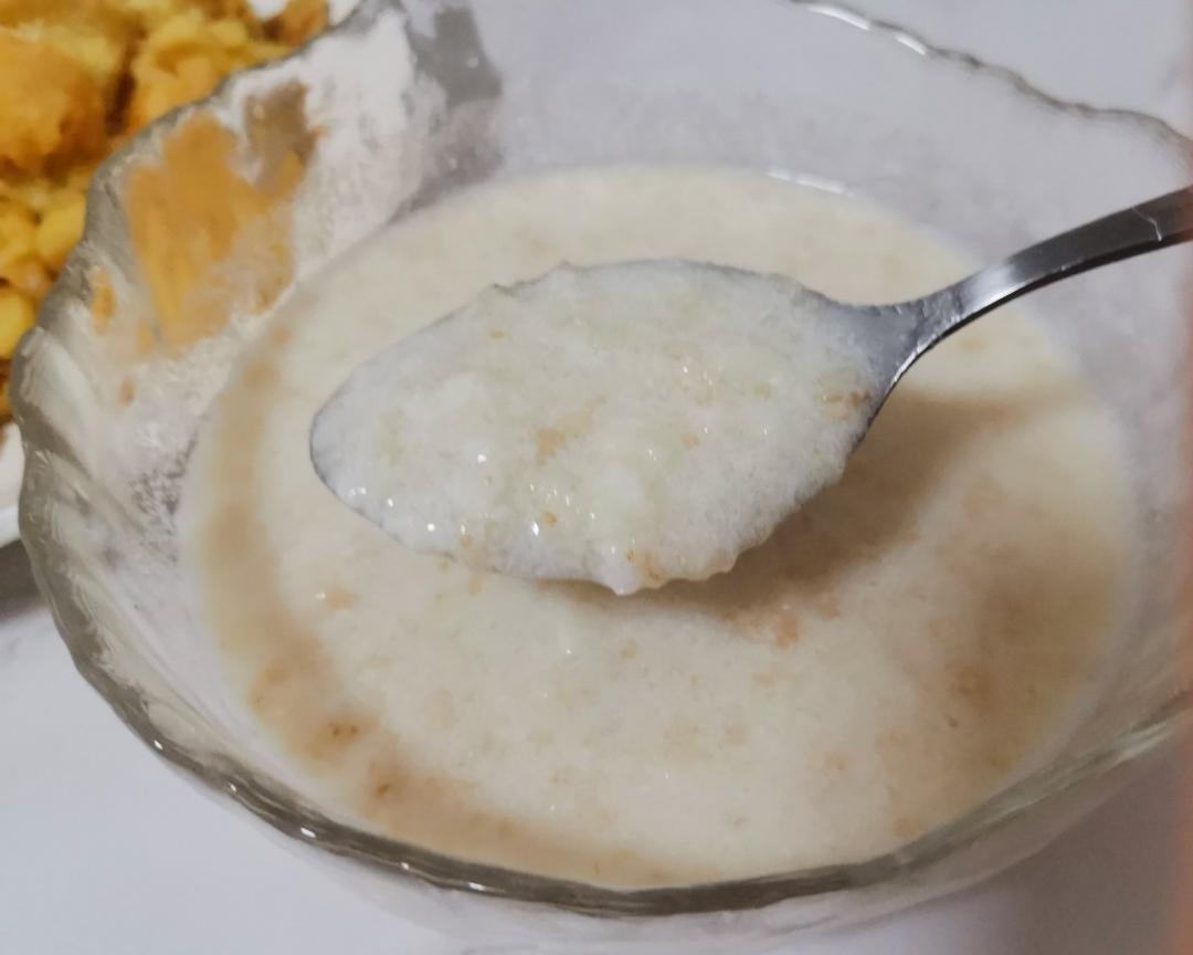 冲散困意的牛奶燕麦醪糟