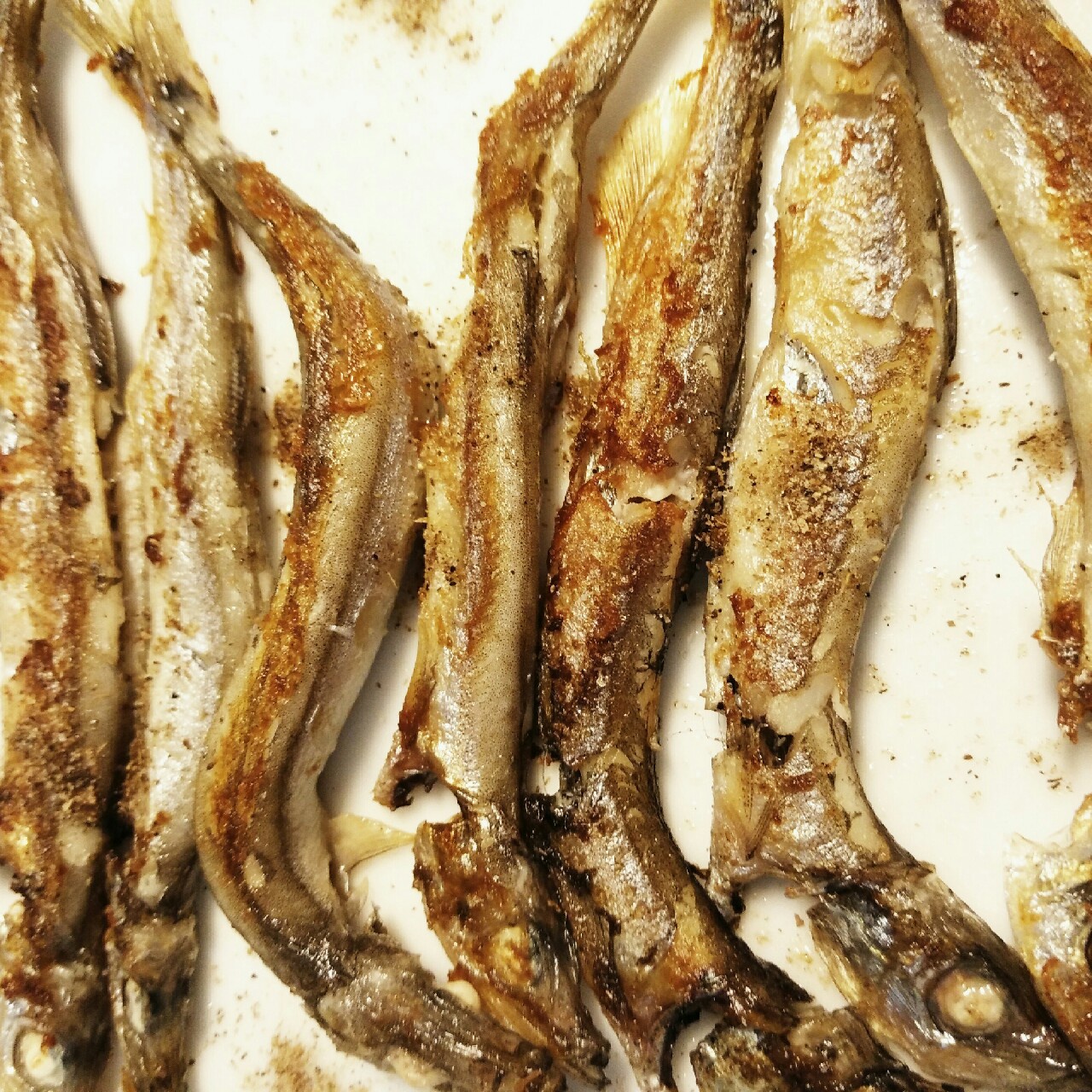 香煎椒盐多春鱼