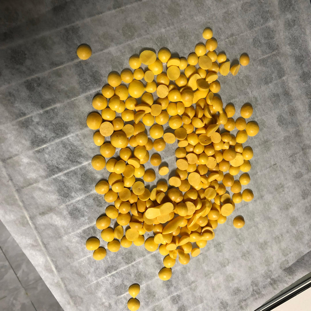 入口即化的无添加蛋黄溶豆