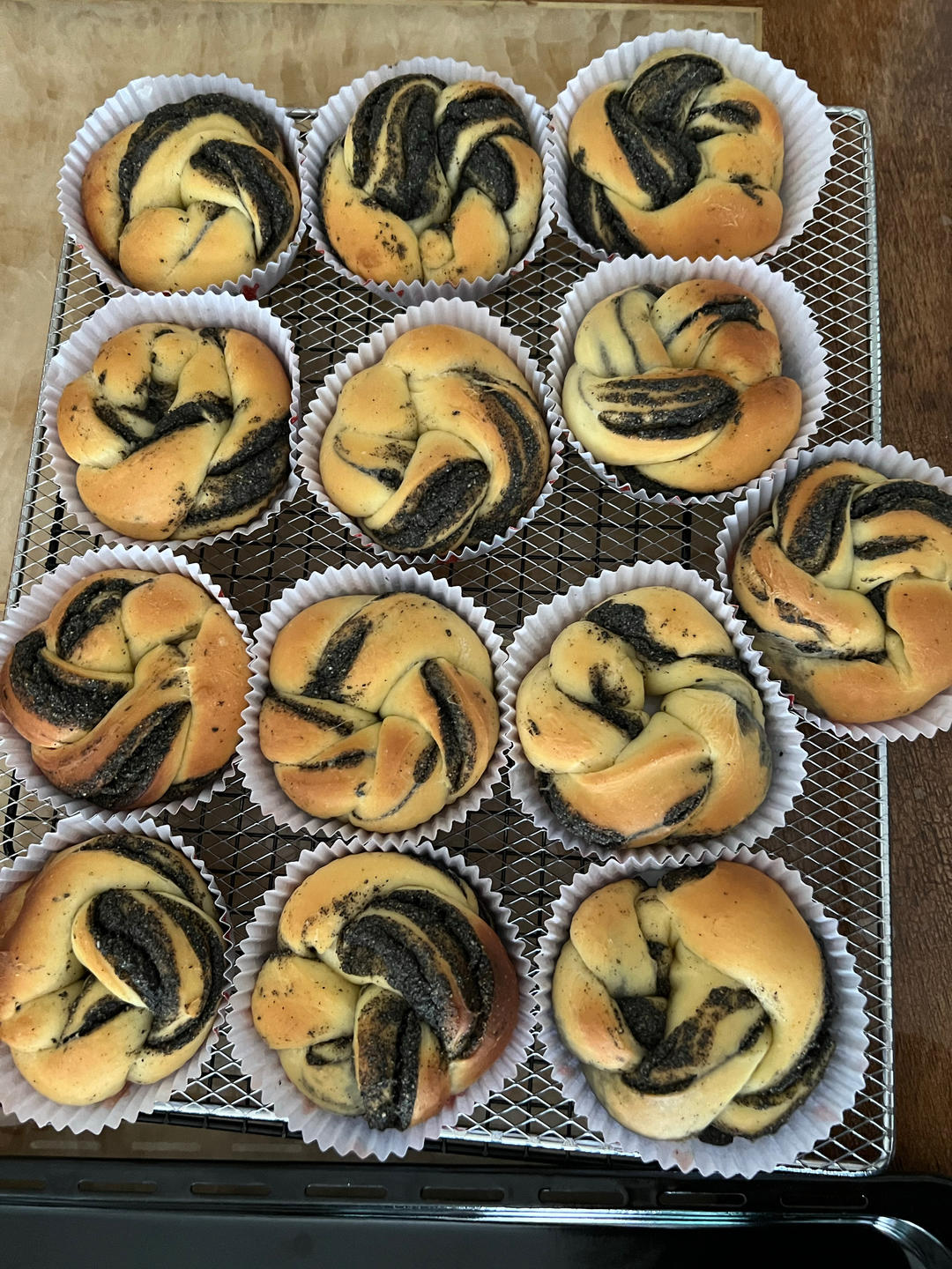 黑芝麻奶酥包❤️不爱芝麻也上头！