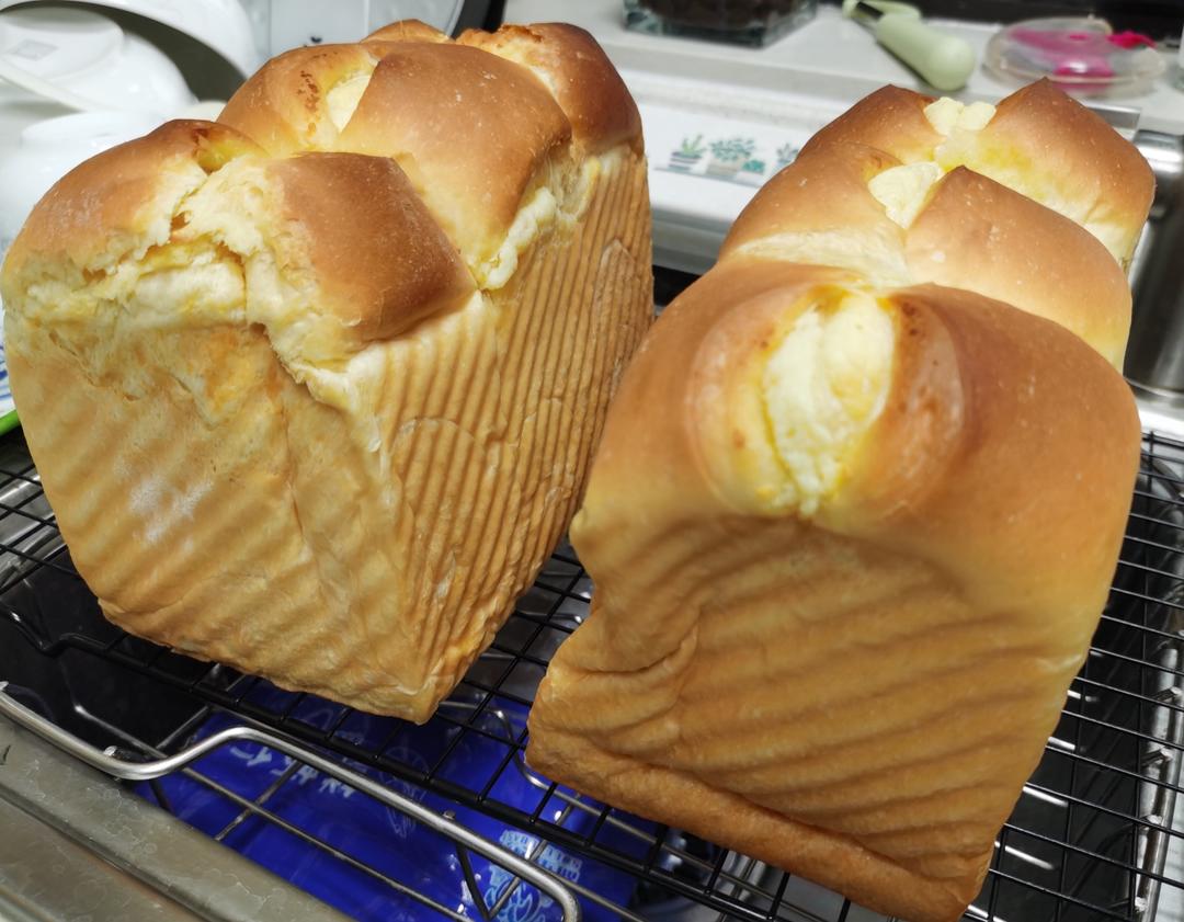 我认为最好吃的吐司🍞重磅奶油奶酪吐司（内含奶油奶酪馅料制作方法）