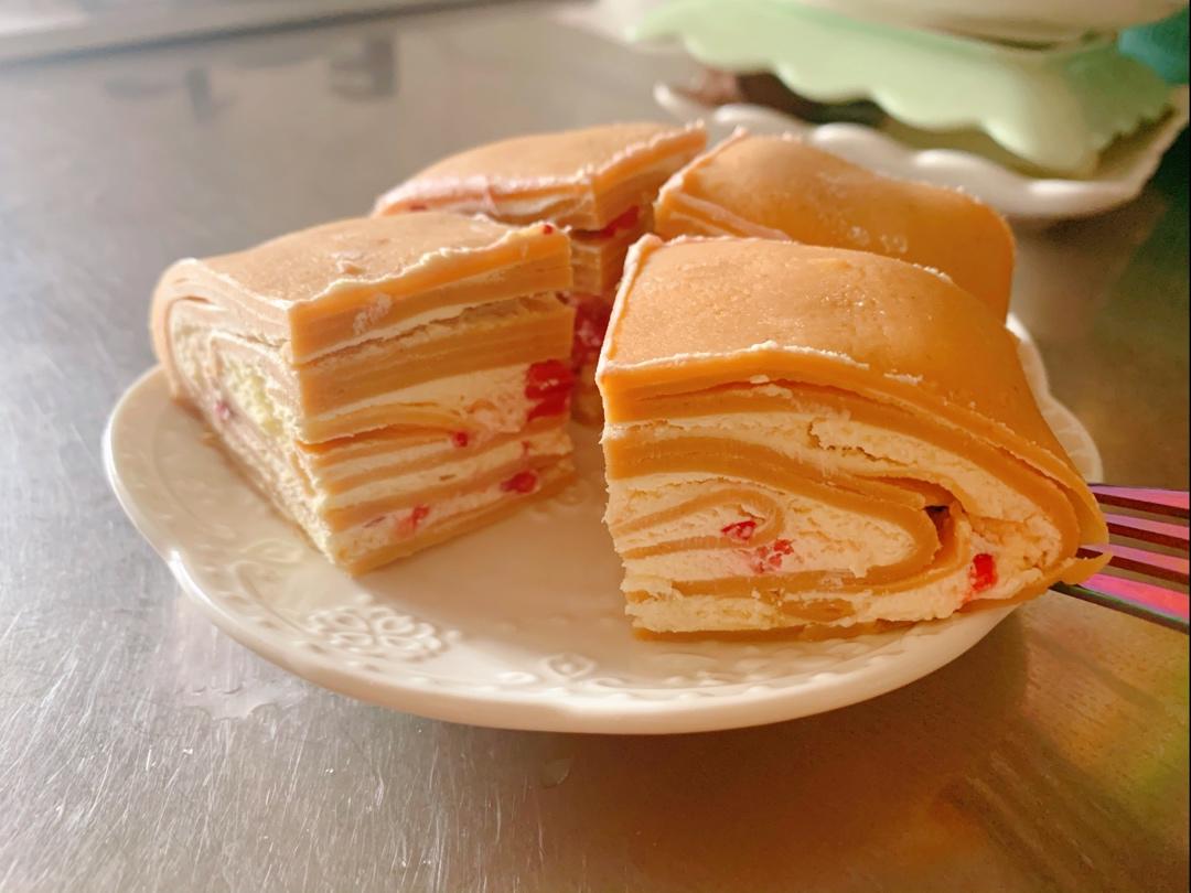 草莓毛巾卷不用烤箱快手千层蛋糕万能方子低糖赤藓糖醇