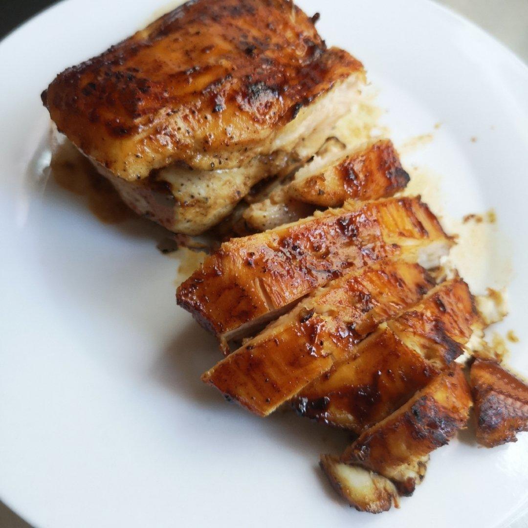 酷炫屌炸天好吃的煎鸡胸肉（香蒜蜂蜜煎鸡胸肉）