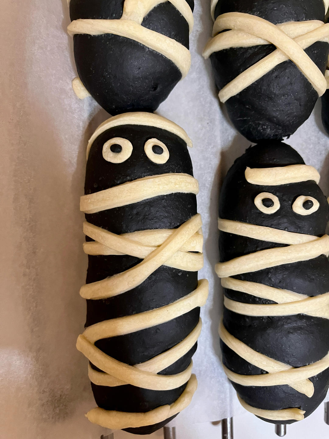 万圣节木乃伊香肠肉松软欧包