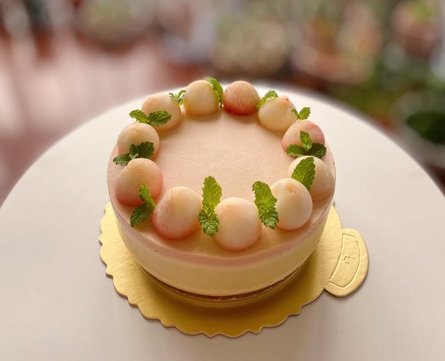 桃子的诱惑：蜜桃慕斯蛋糕的做法