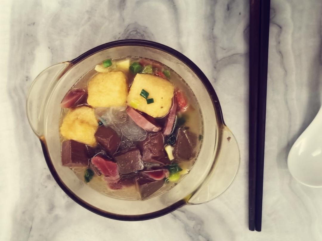 补铁鸭血粉丝汤