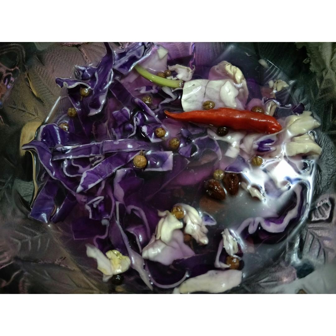 用玻璃瓶做四川泡菜