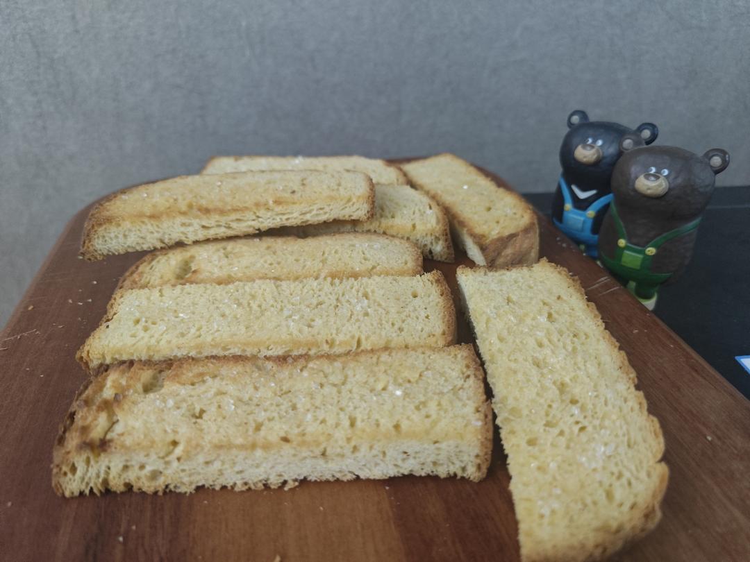 酥脆蜂蜜黄油吐司条（消耗吐司利器，爆炸好吃）
