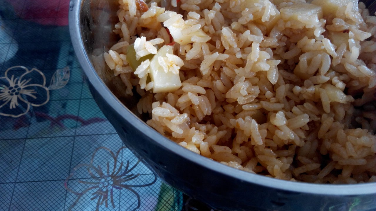 土豆焖饭（电饭锅版）