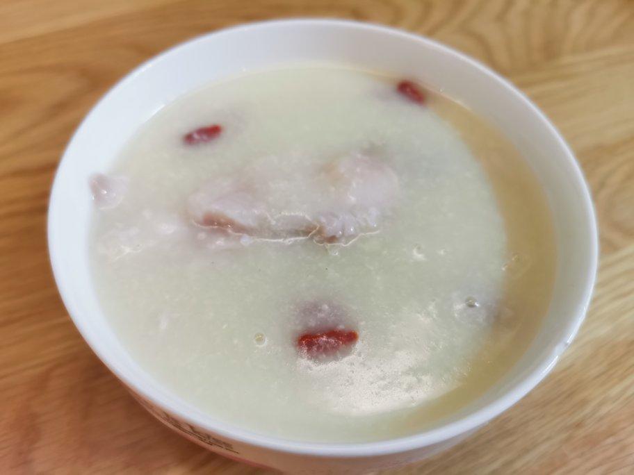 小米鱼片营养粥 咸味的