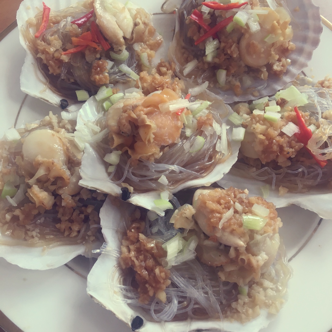 蒜蓉粉丝蒸扇贝