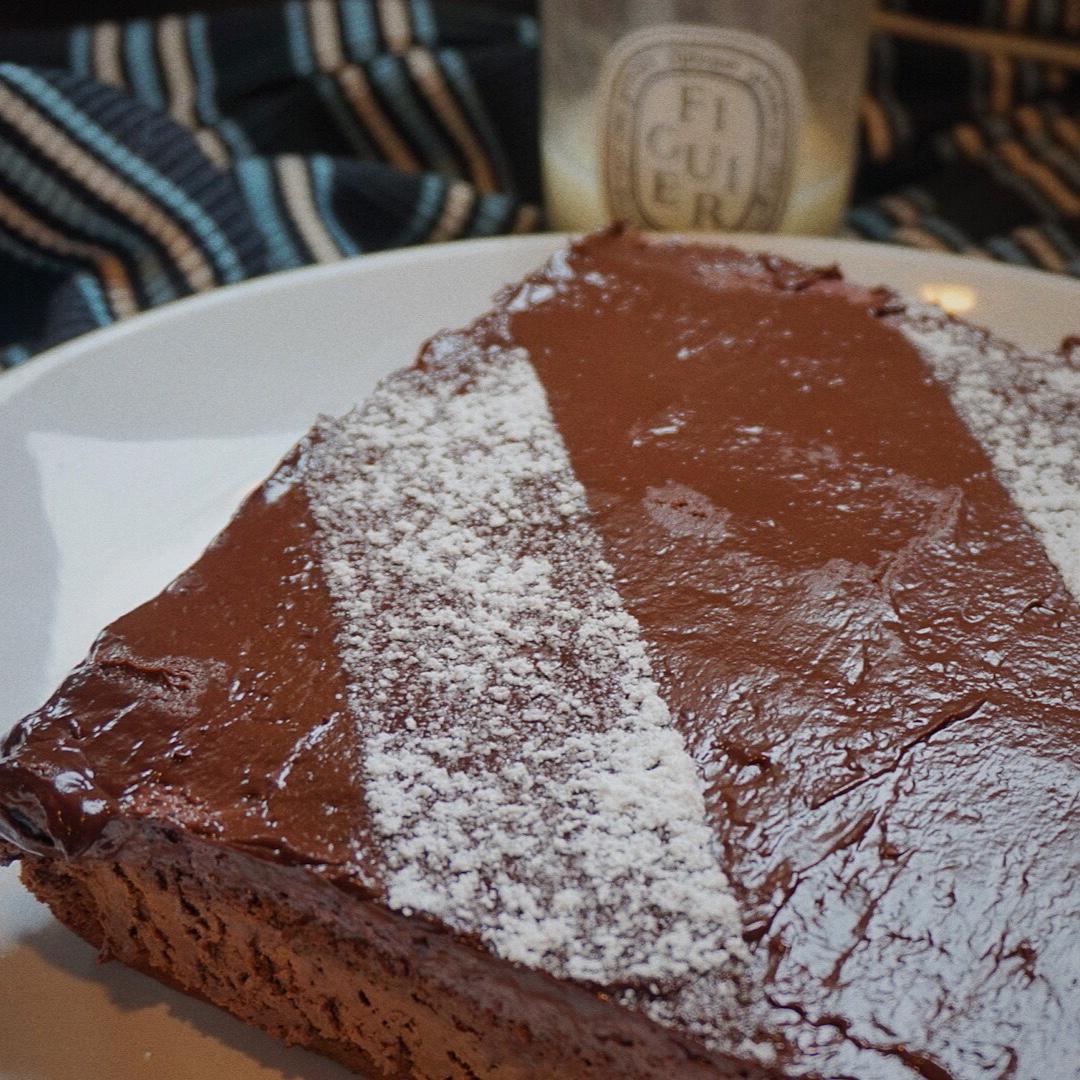 马修Matthew-浓郁香缇巧克力覆盆子蛋糕<熊谷裕子>