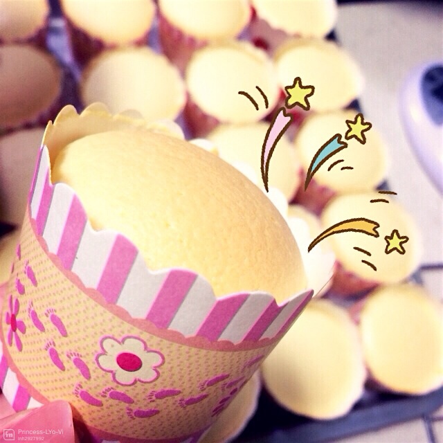 vv喂饱你做的酸奶纸杯蛋糕