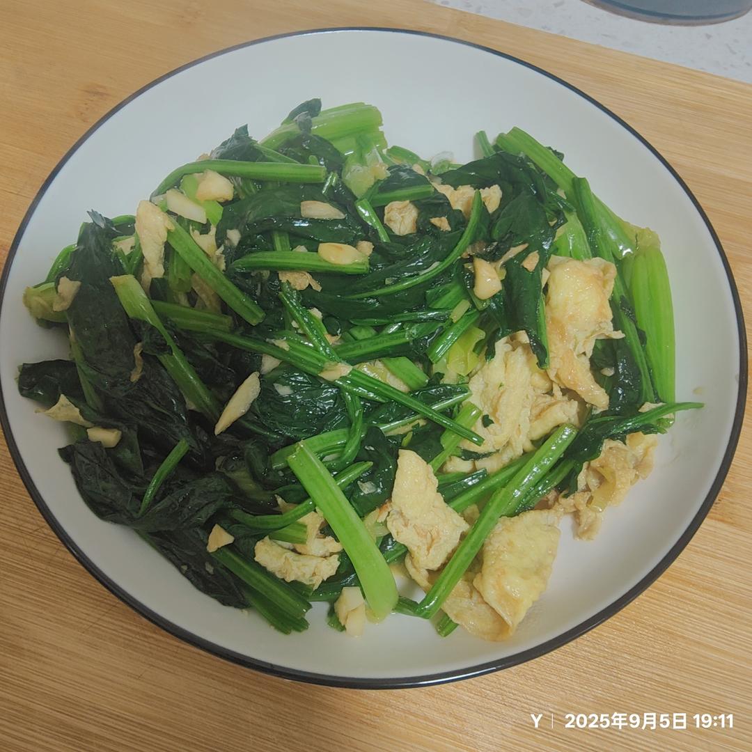 菠菜炒鸡蛋