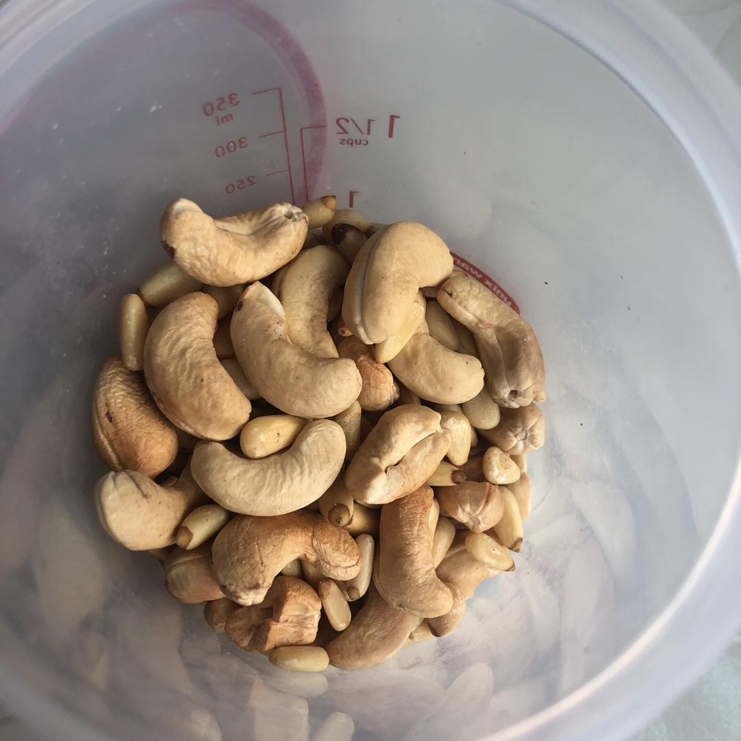 烤腰果仁～烤熟不烤糊噢！