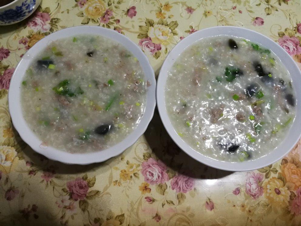 皮蛋冬笋瘦肉粥【鲜鲜鲜】