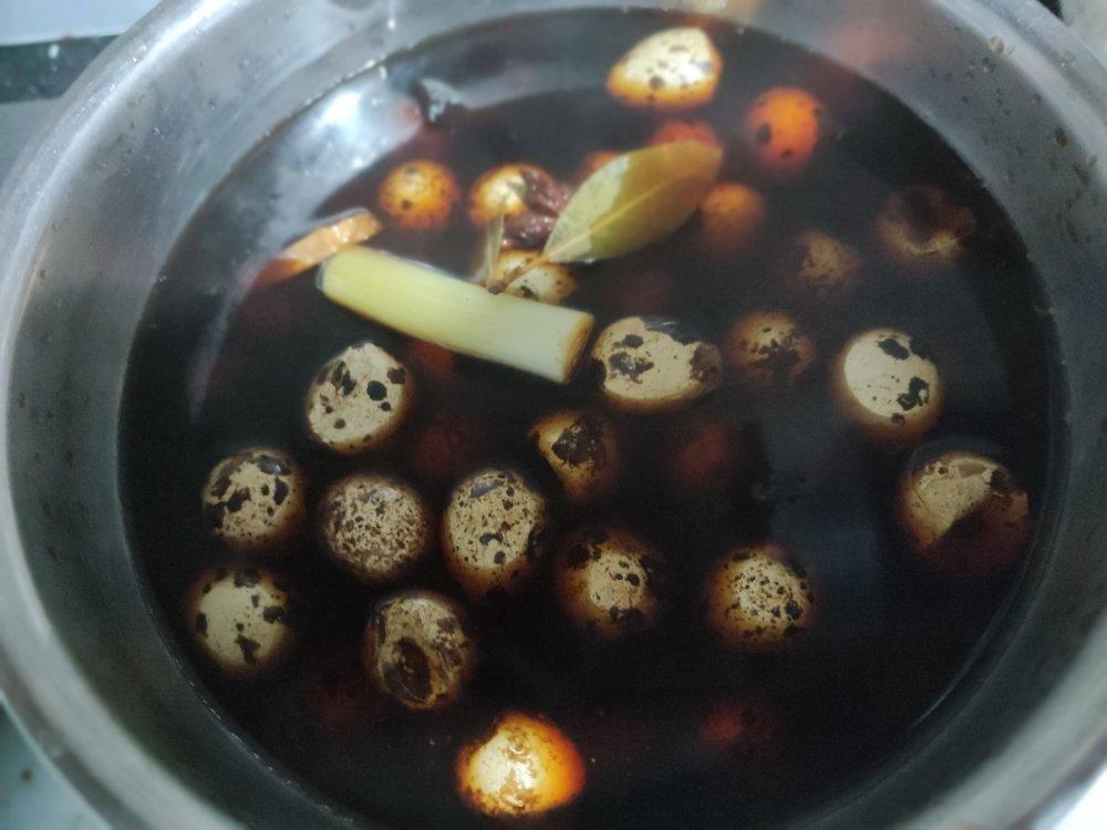 卤五香鹌鹑蛋（超简单版）