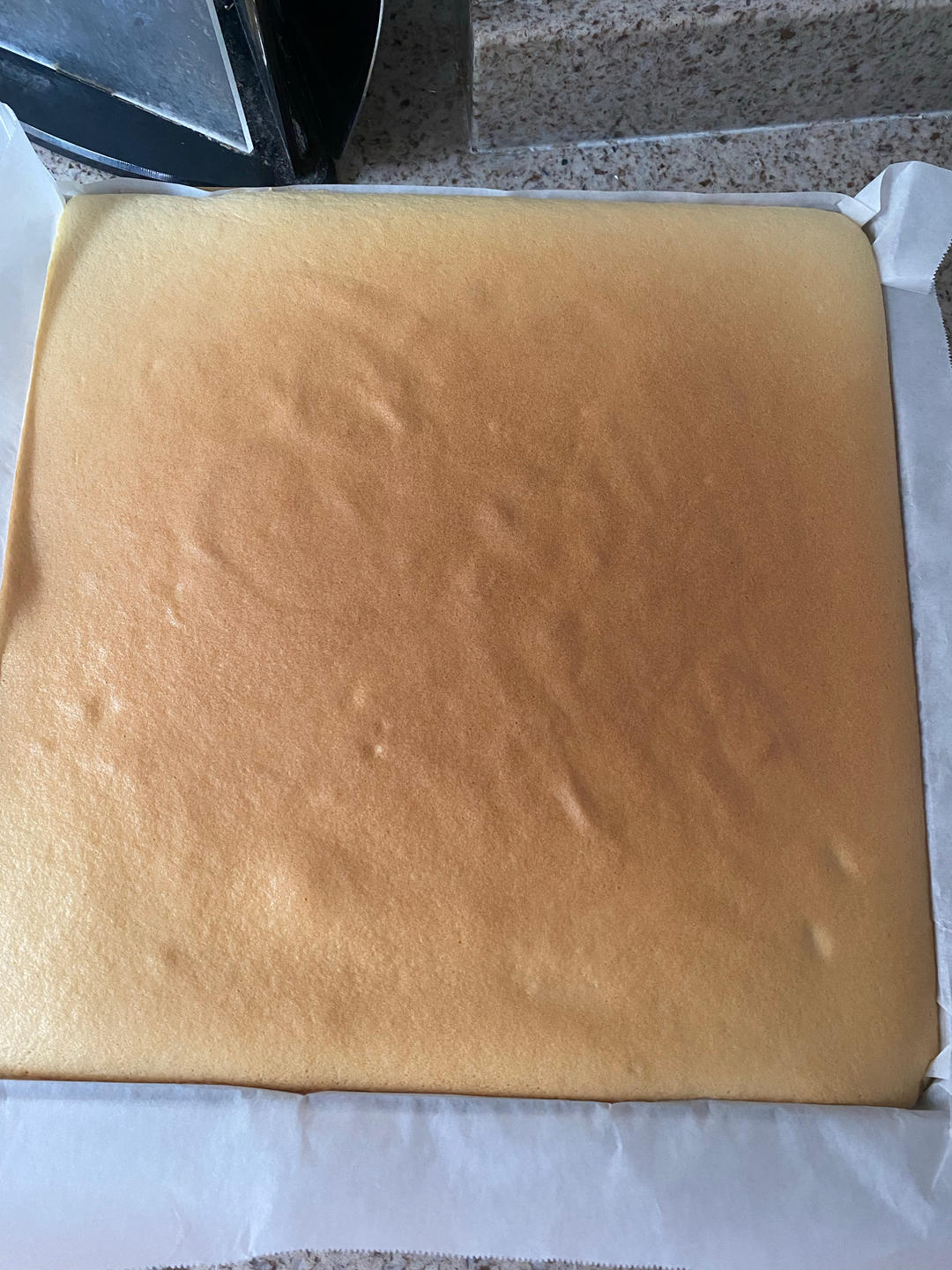 不开裂不掉皮的原味蛋糕卷