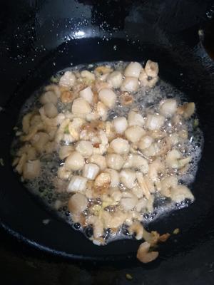 干贝虾仁青菜粥（剩米饭版）的做法 步骤2