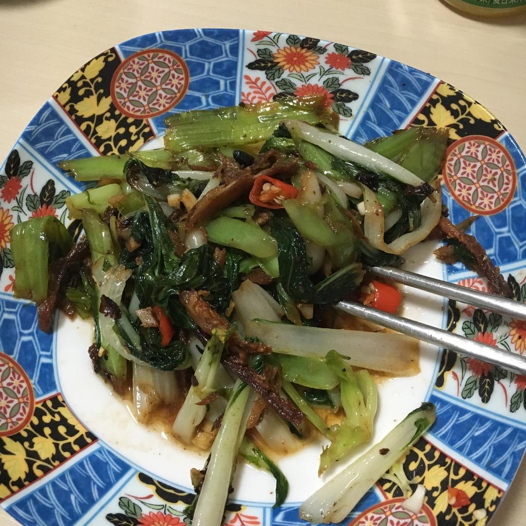 罐头豆豉鲮鱼炒 油/香麦菜