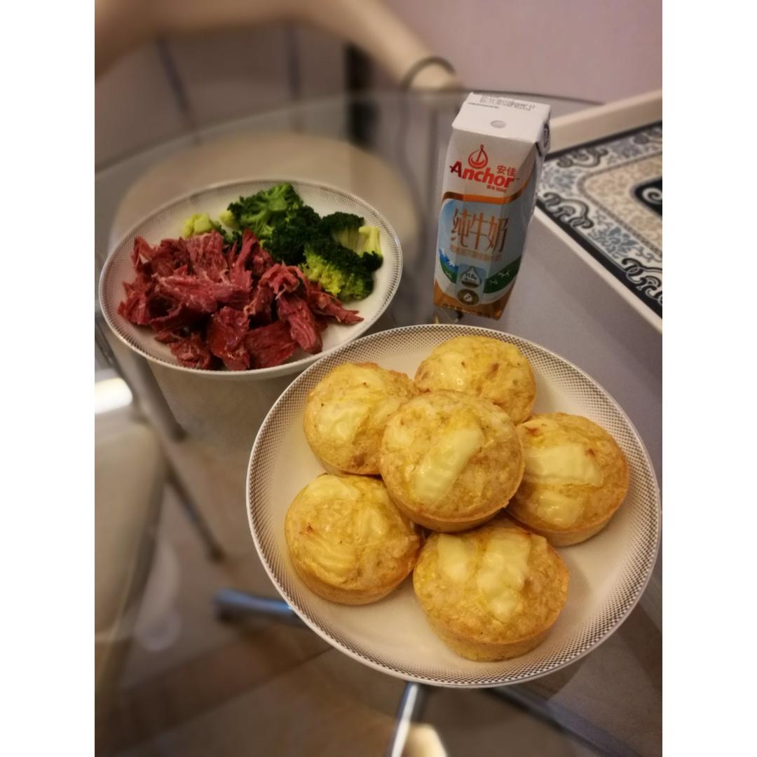 快手早餐-剩饭鸡蛋杯
