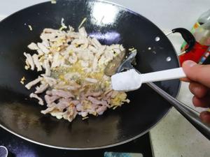 五花肉炒莴笋的做法 步骤4
