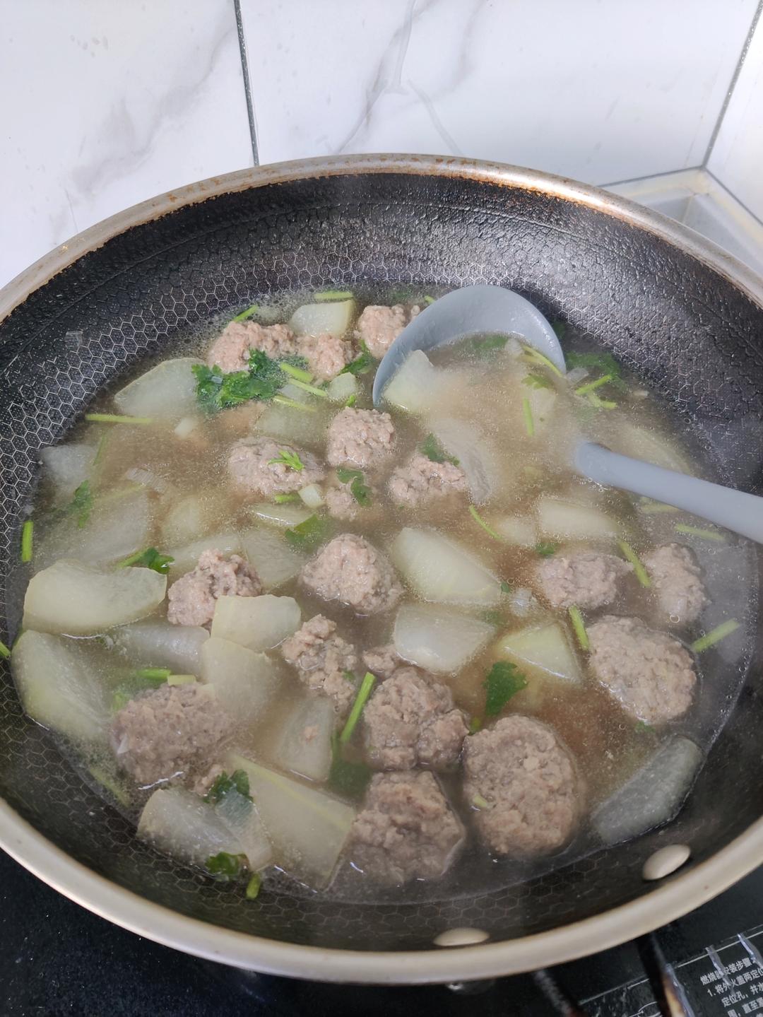 简单易学美味冬瓜丸子汤