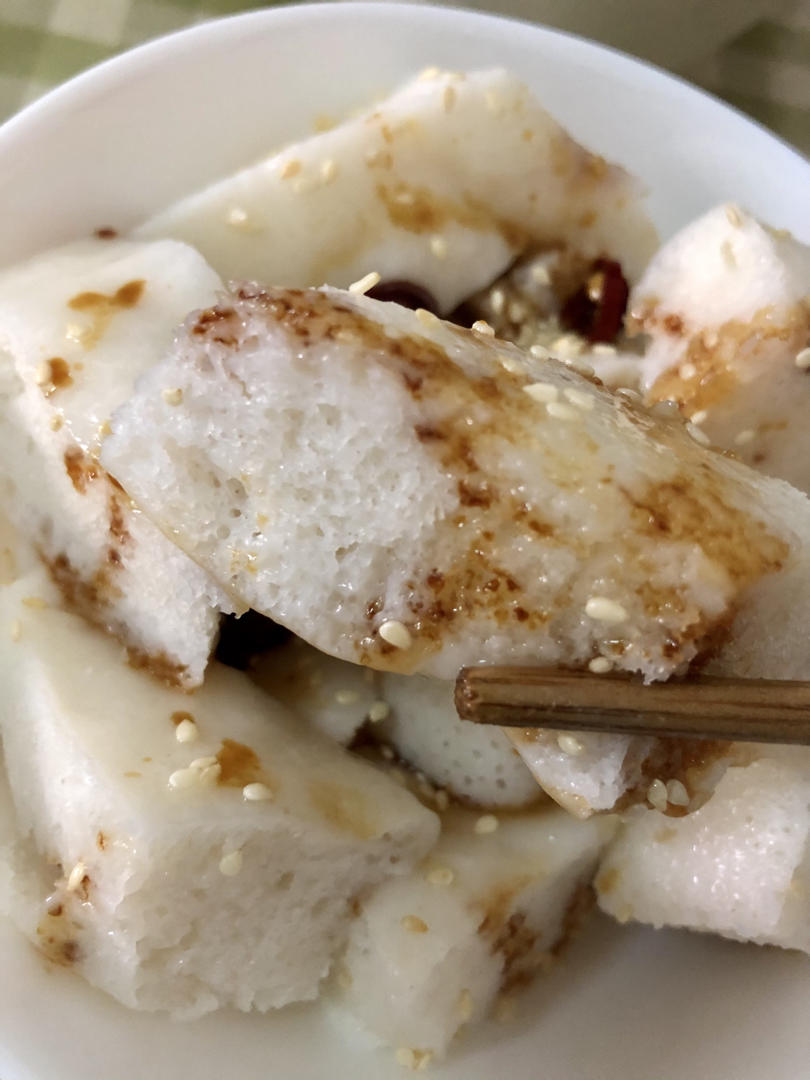 无味米松糕：淋上辣椒鼓油 - 家乡的味道